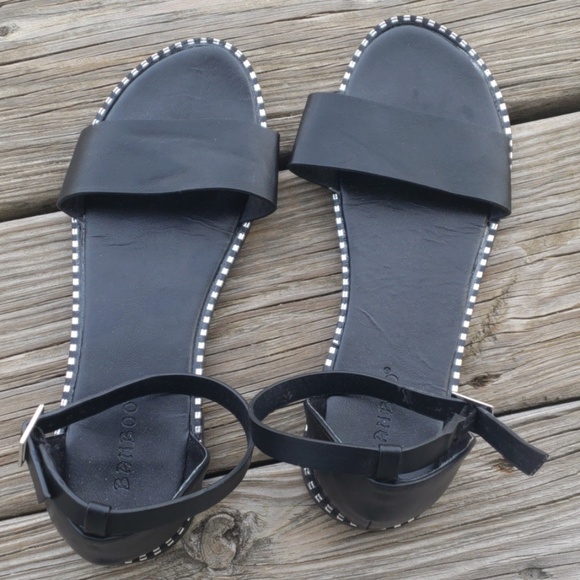 Size 8 LAST🔥 Black Sandals with Mini Studs - Picture 2 of 7